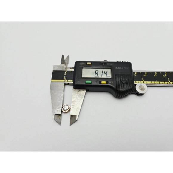 Beautiful 14K Karat Solid Yellow Gold Designer Heart Shaped CZ Charm Pendant - Picture 13 of 14